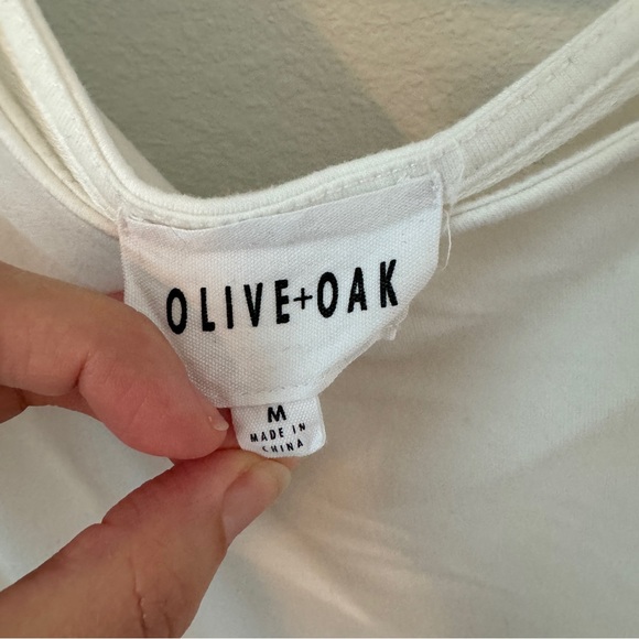 Lulu’s White Off the Shoulder Top- M - Picture 8 of 8